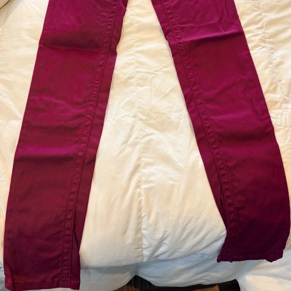 Miss Me Women's Skinny Jeans in Burgundy - Picture 3 of 6